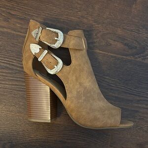 G by Guess Tan Heeled Boots with Silver Buckles